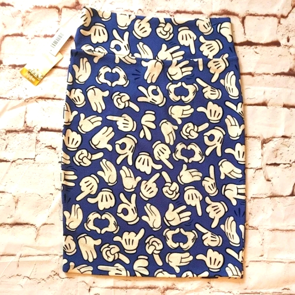 NWT LuLaRoe Disney Mickey Mouse Hands Cassie